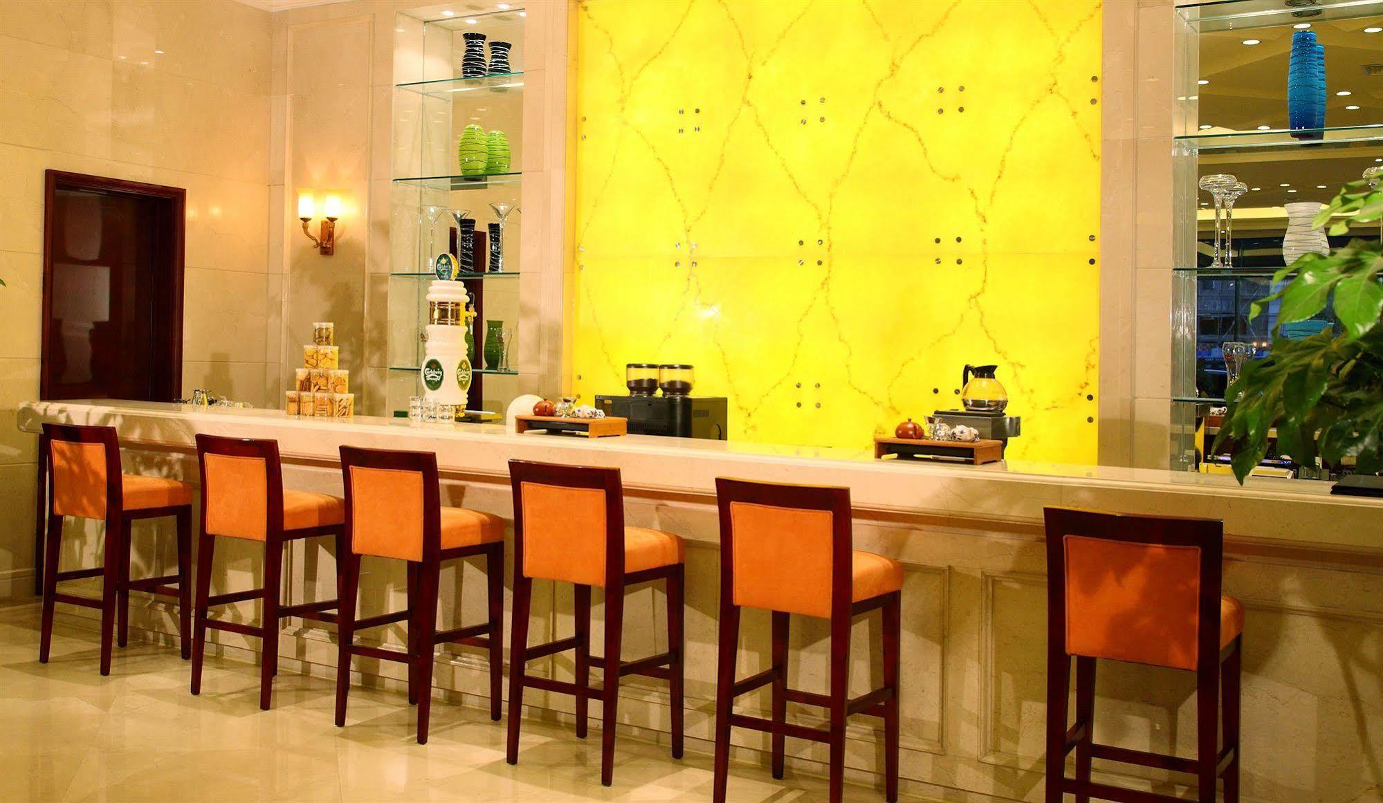 Shenyang Rich Gate Hotel Kültér fotó