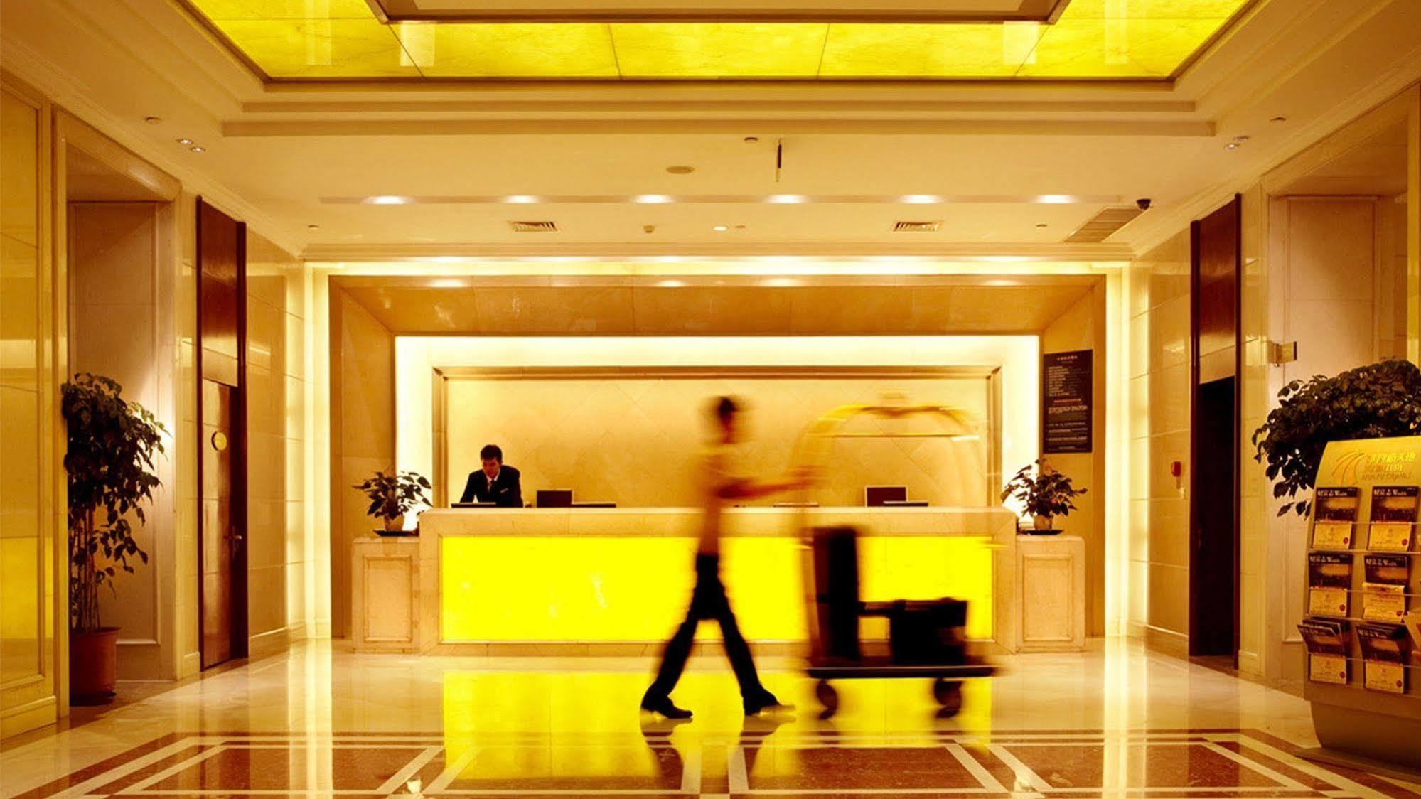 Shenyang Rich Gate Hotel Kültér fotó
